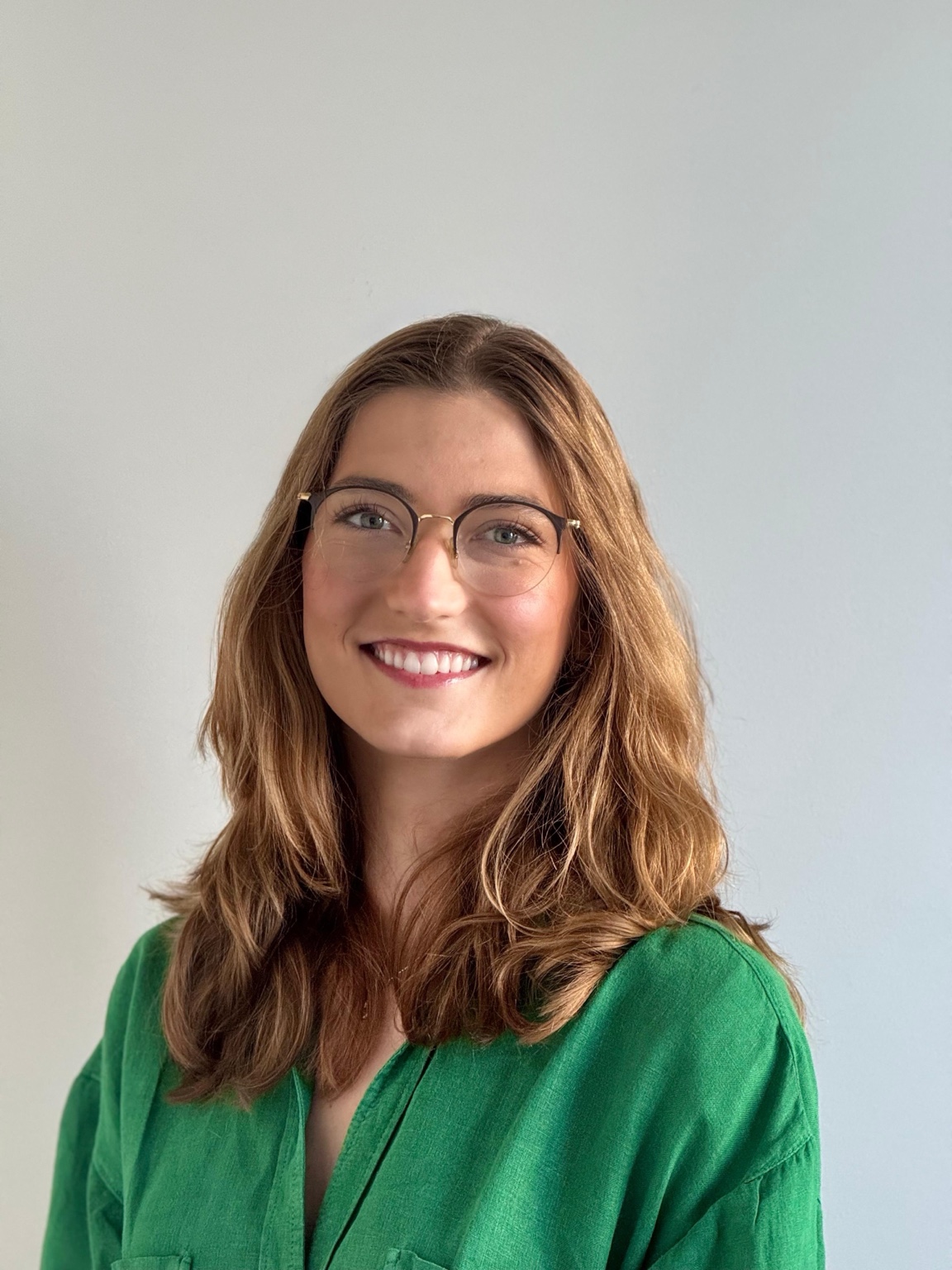 Retrato profesional de Elisa Alonso Duque